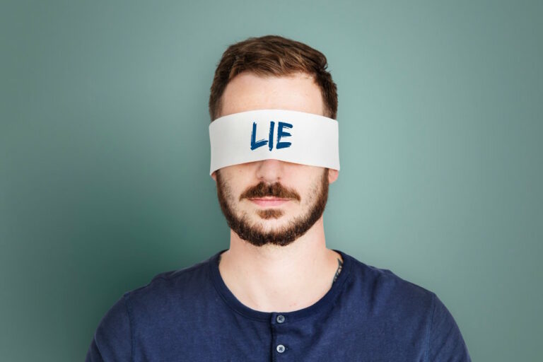 narzisstische Lügen erkennen